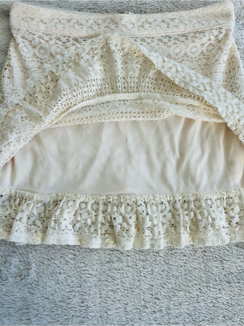 Vintage Forever 21 Babydoll Cream Lace Low Rise Miniskirt Size M - Picture 7 of 9